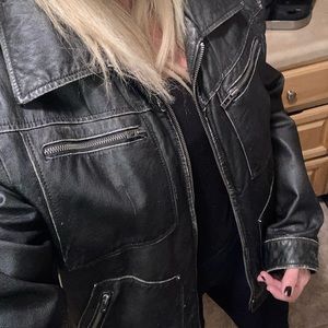 Guess men’s or women’s leather motorcycle jacket large